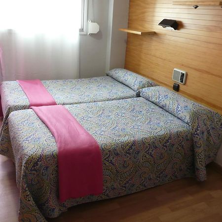 לוגרוניו Pension Cinco Villas מראה חיצוני תמונה