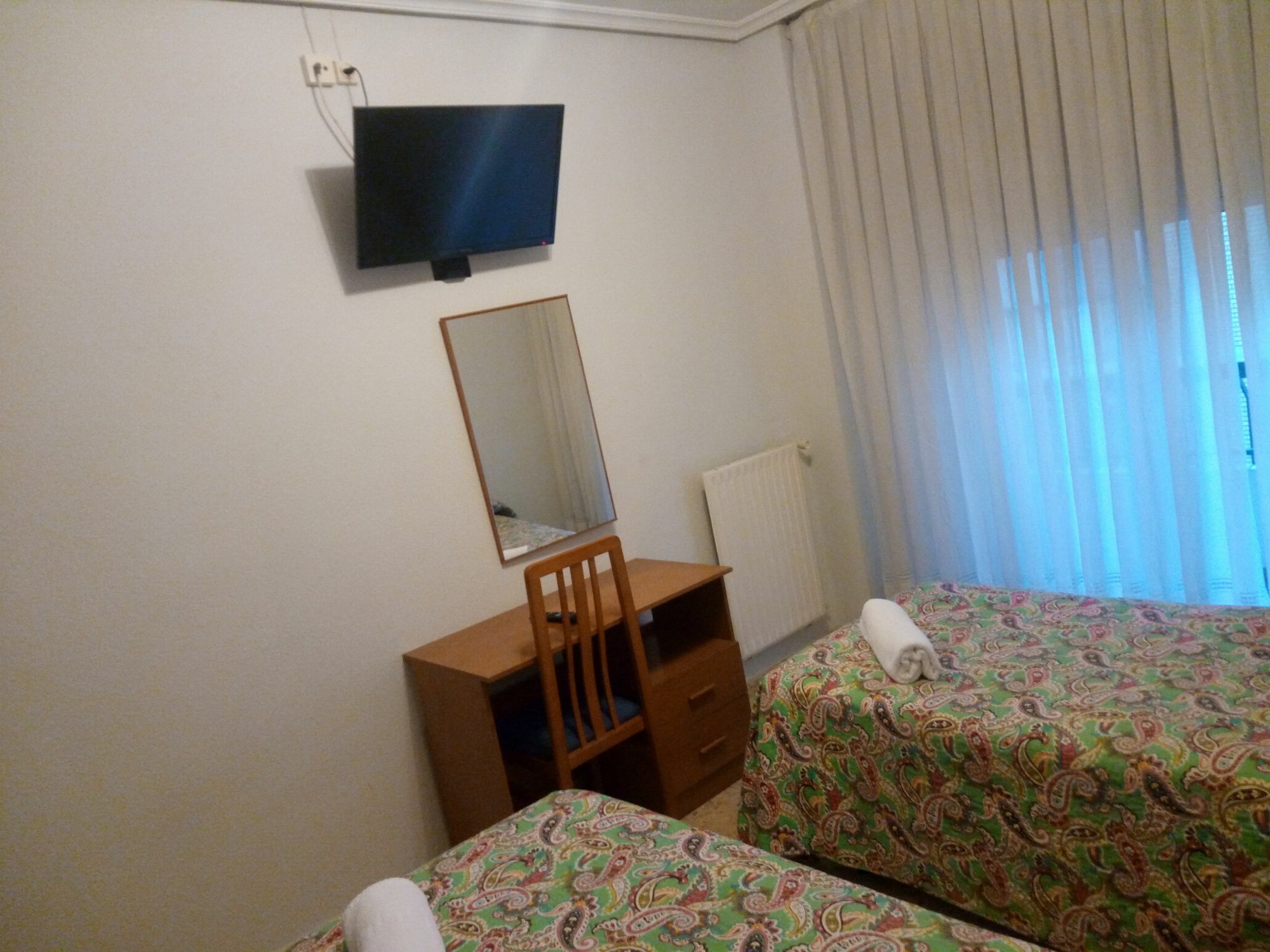 לוגרוניו Pension Cinco Villas מראה חיצוני תמונה
