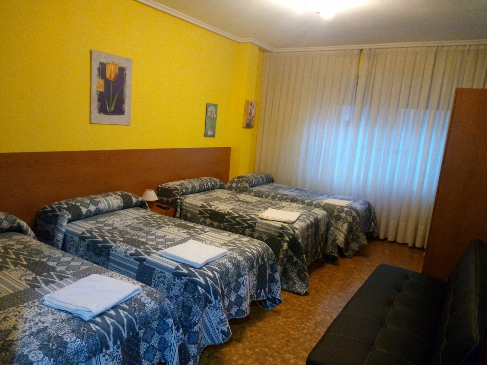 לוגרוניו Pension Cinco Villas מראה חיצוני תמונה