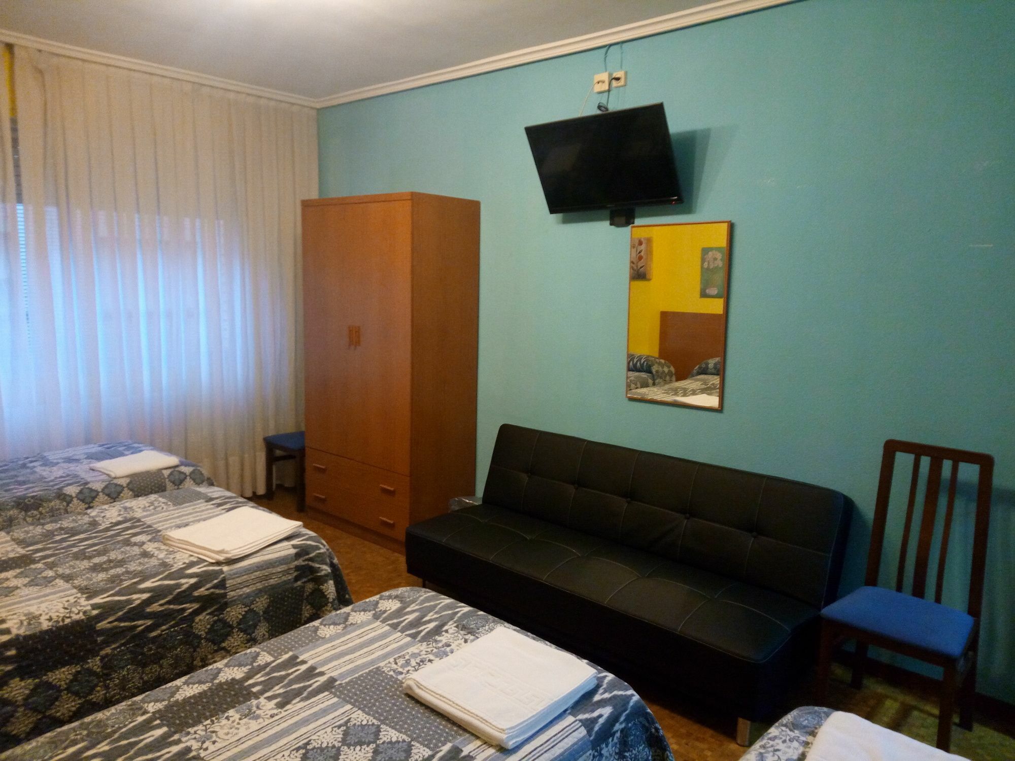 לוגרוניו Pension Cinco Villas מראה חיצוני תמונה